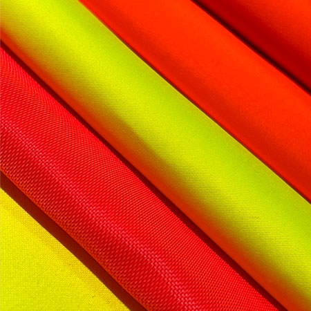 উচ্চ দৃশ্যমানতা প্রতিফলিত ফ্যাব্রিক - High-Visibility fabric